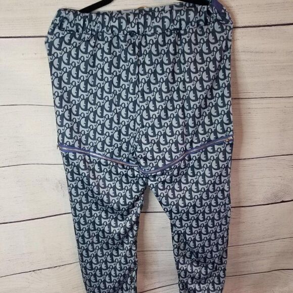 Women's Zip Off High Waist Pants Medium - Picture 5 of 6